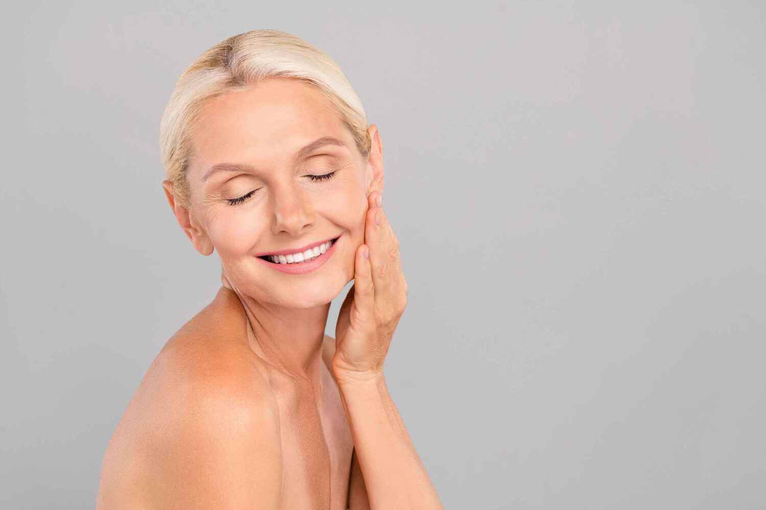 Ask the Doctor: Τι είναι το Face & Neck Lift και γιατί να το κάνω;